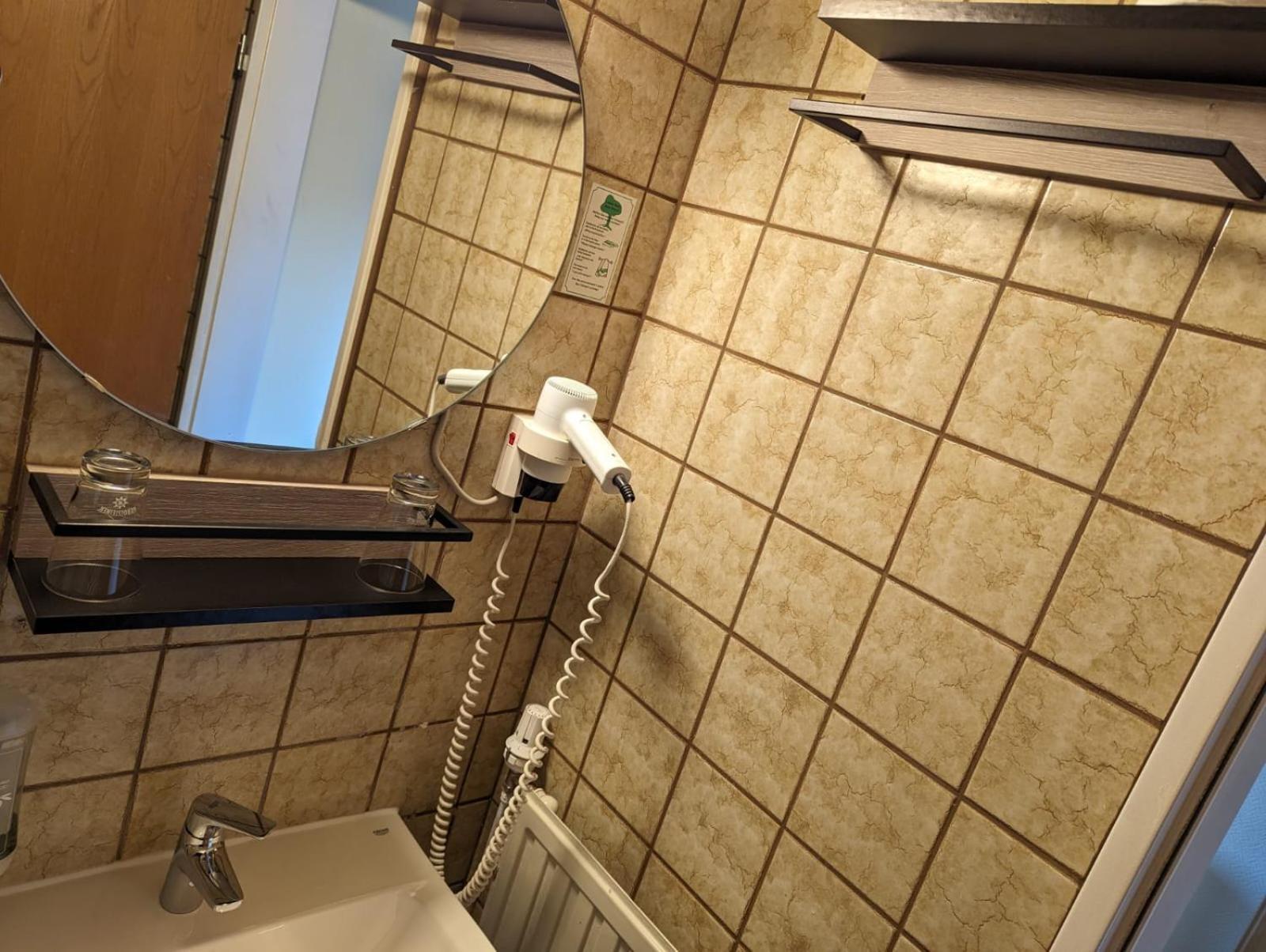 Hotel-Restaurant Hubertus Brome Екстер'єр фото